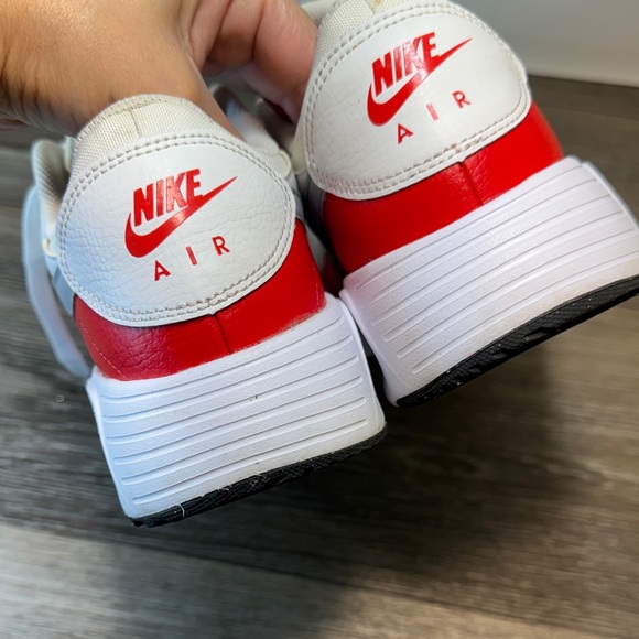 Nike Air White and Red Athletic Shoes men’s 11.5 (j120) - Picture 7 of 11